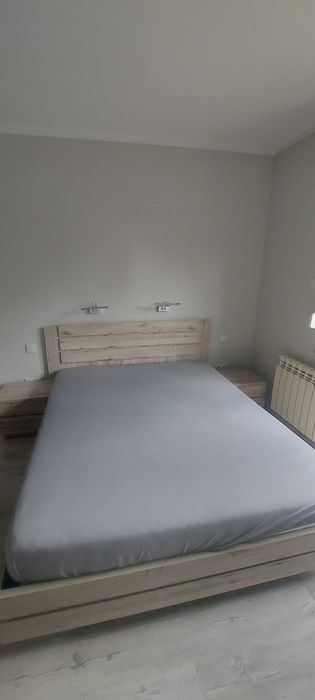 Łóżko do sypialni ze schowkiem