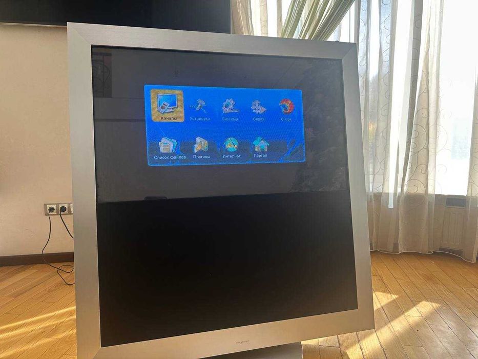 Телевизор Bang Olufsen BeoVision 5