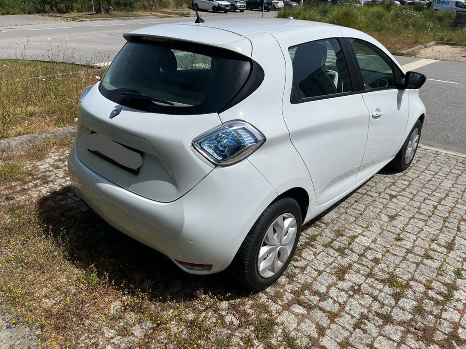 Renault Zoe 2018 – 37.000km – Bateria Própria – Carregamento Rápido AC 43kW – Impecável