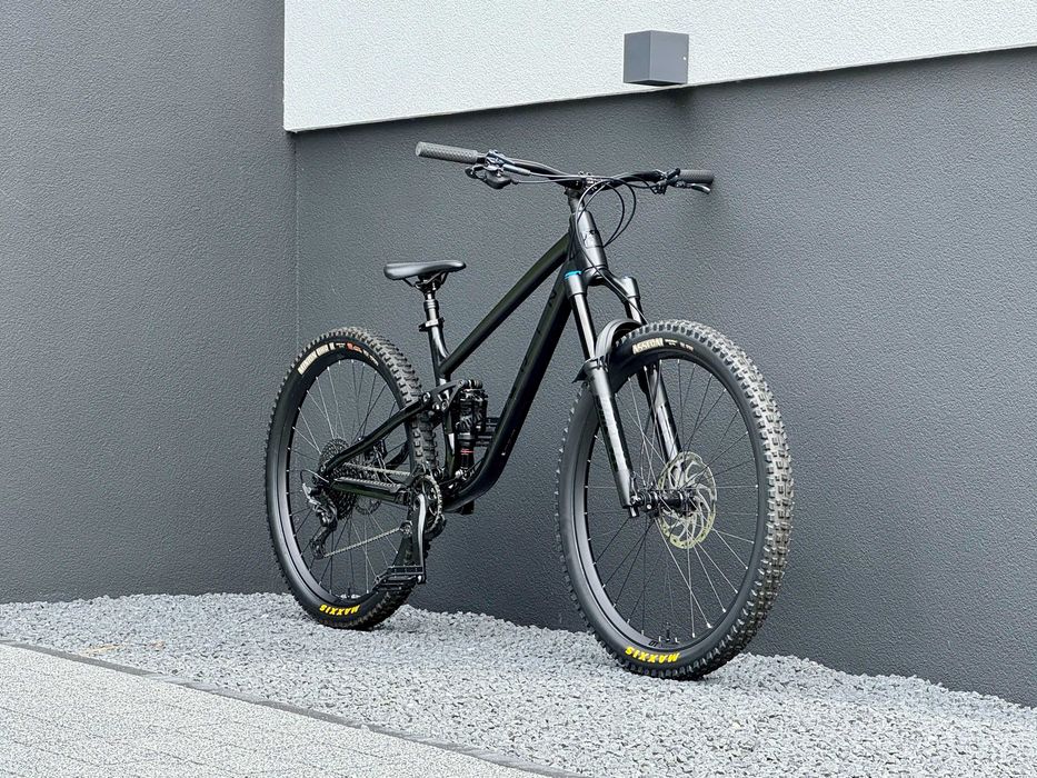 1 z 1 unikatowy customowy Marin zbudowany na bazie Rift Zone ALL BLACK faktura VAT