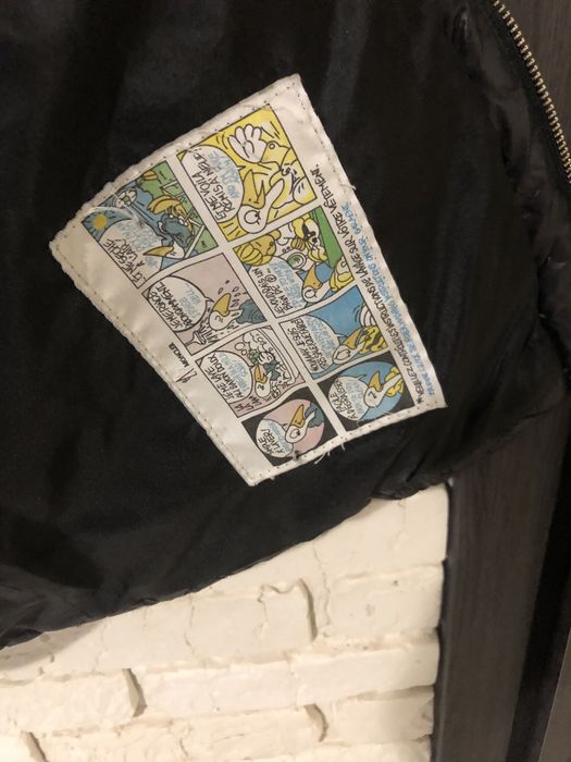 Продам куртку moncler