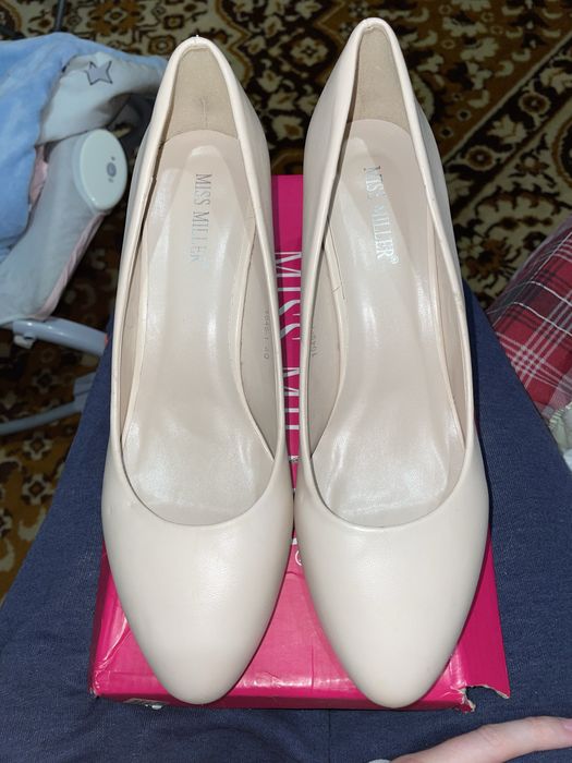 Туфли лодочки бежевые