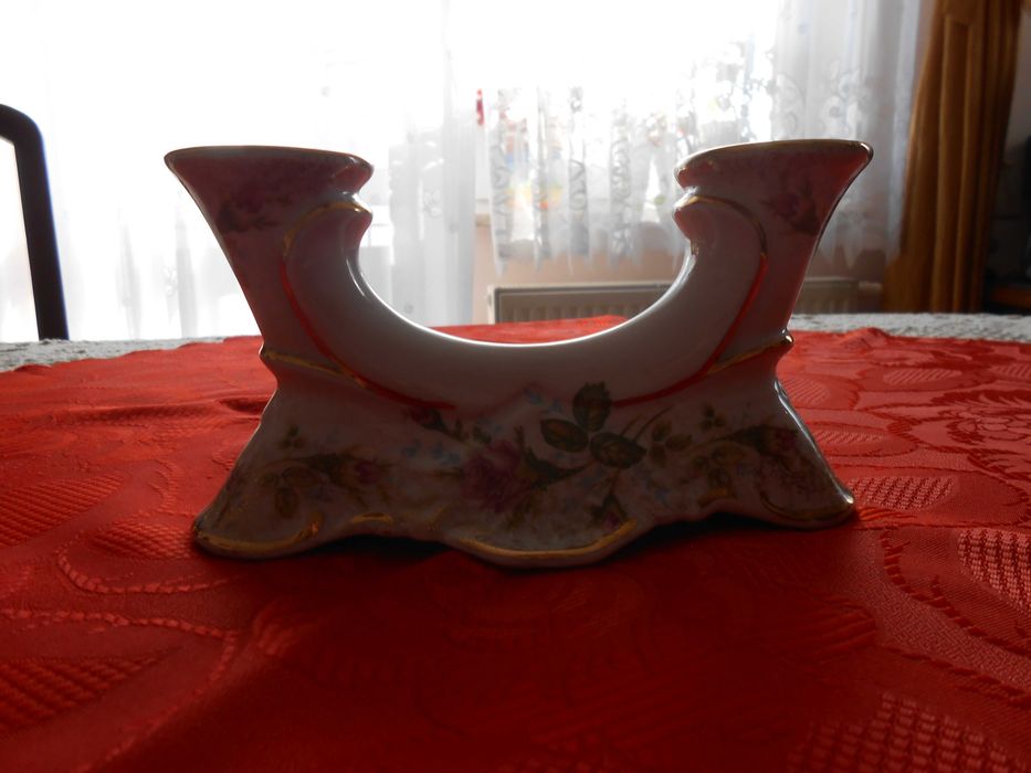 Porcelanowy świecznik