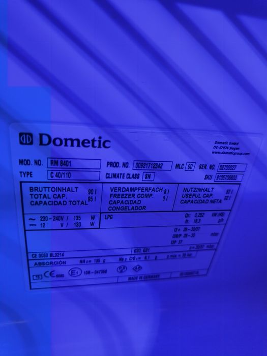 Frigorífico trivalente dometic RM8411 gás 12v 220v