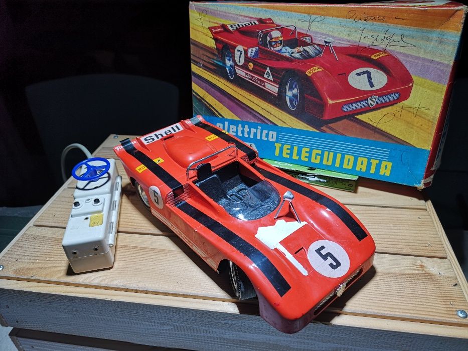 Alfa Romeu P33  com comando