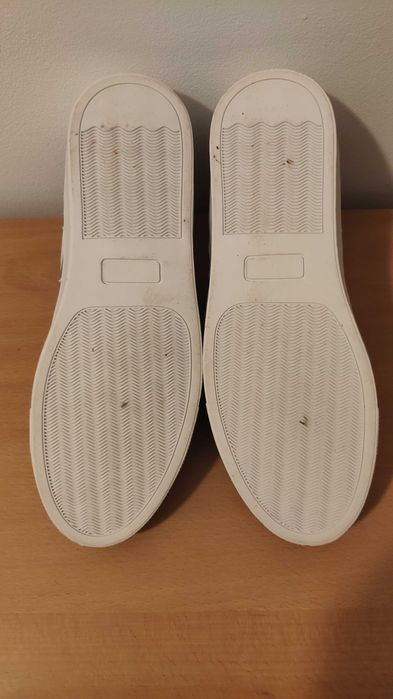 Sapatilhas United Colors of Benetton originais *como novas*