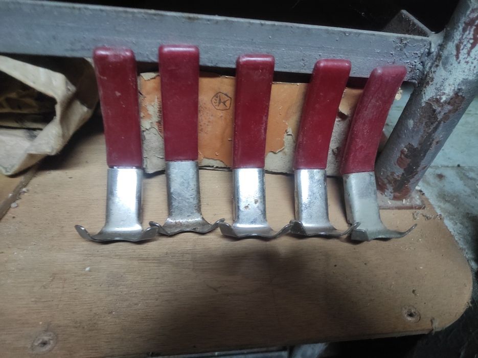 Вішалки поштучні