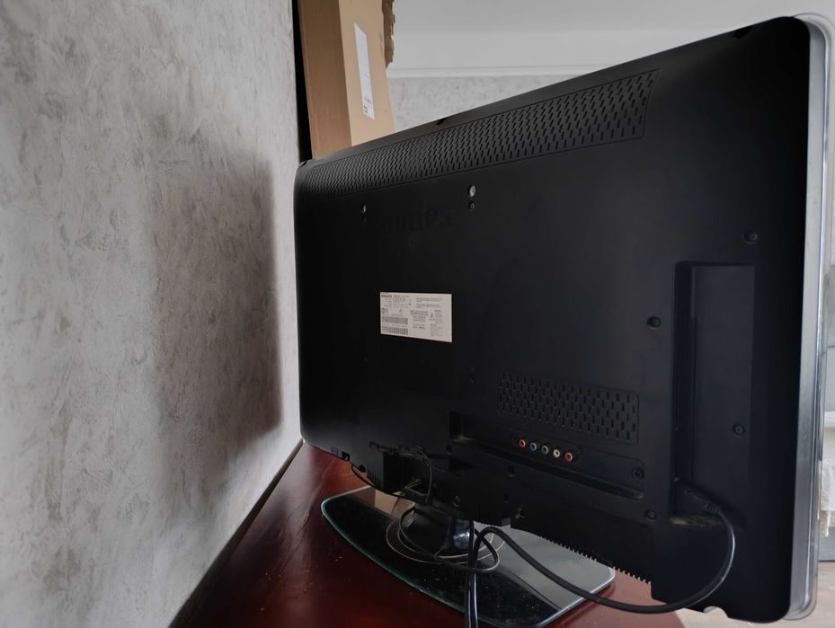 Продам телевізор Philips.