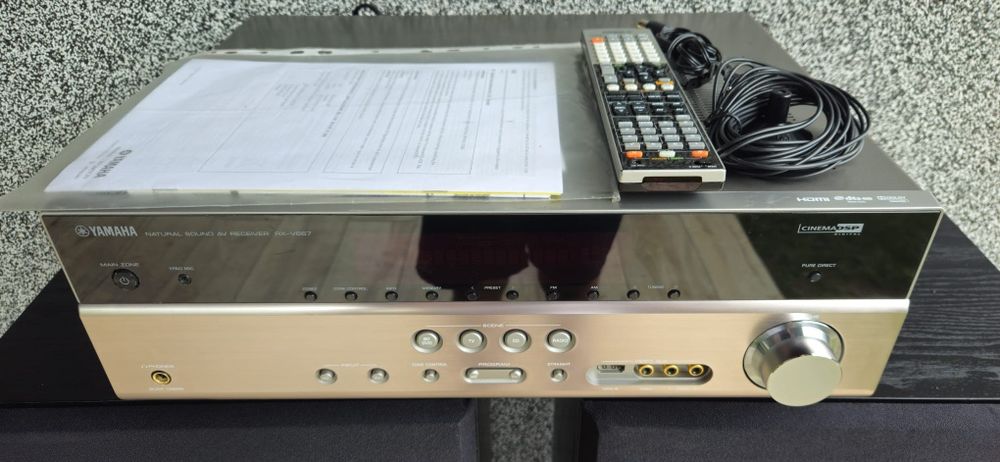 Wzmacniacz Yamaha + kolumny 2 szt Universum lautsprecherbox 500 watt.