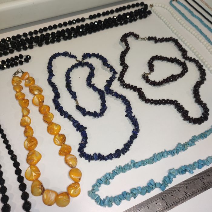 Винтажная бижутерия из камня и не только