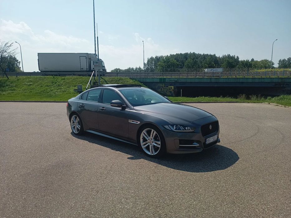 Jaguar XE Jaguar XE R-Sport