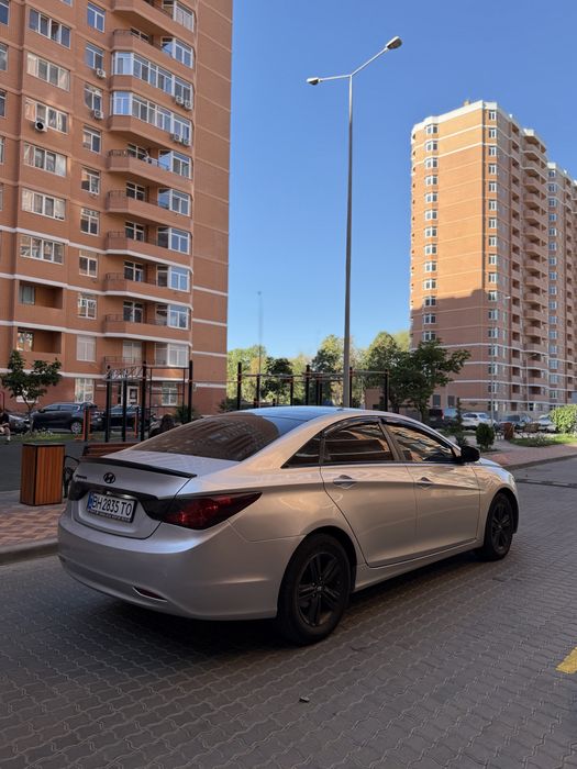 Продам hyundai sonata