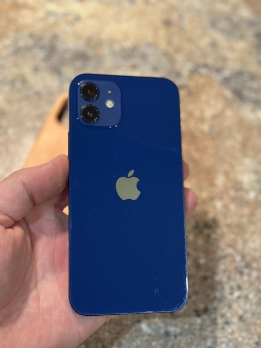 Продам iphone 12 64 синій айфон 12