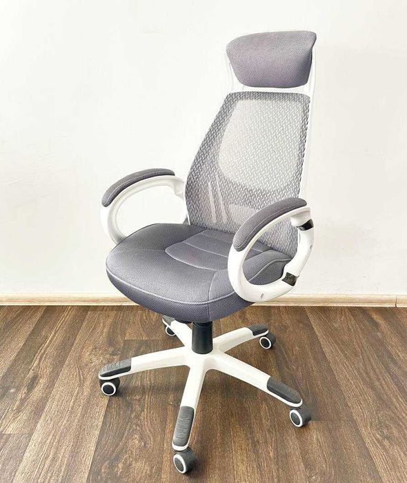 офісні кутові столи дивани прямі стелажі