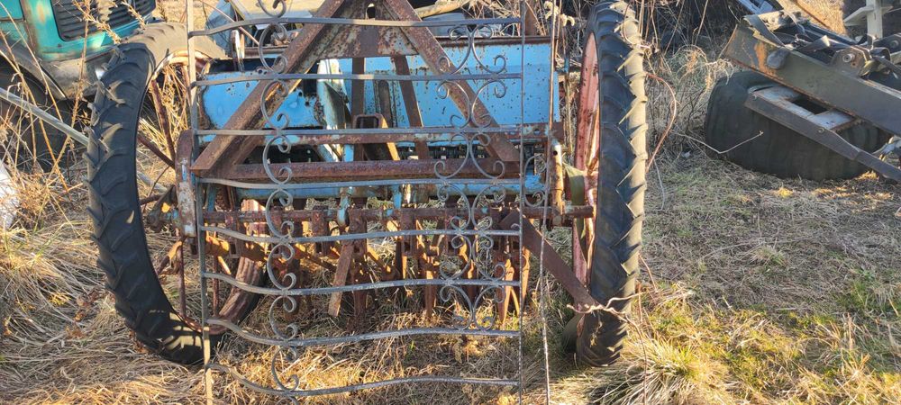 najazd iveco dubel kabina Mercedes 609 płyta dwuwarstwowa siewnik