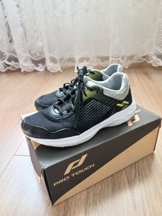 Продам спортивний костюм