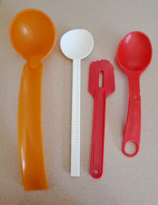 Vários utensílios de cozinha = Tudo 5€