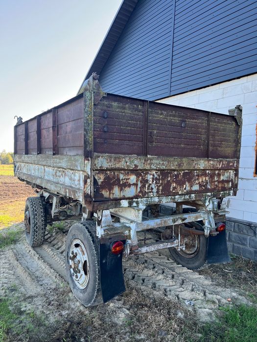 Причіп ГКБ, зіловський з документами.