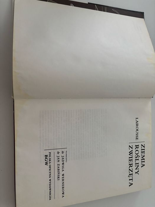 „Ziemia, rośliny, zwierzęta” Larousse