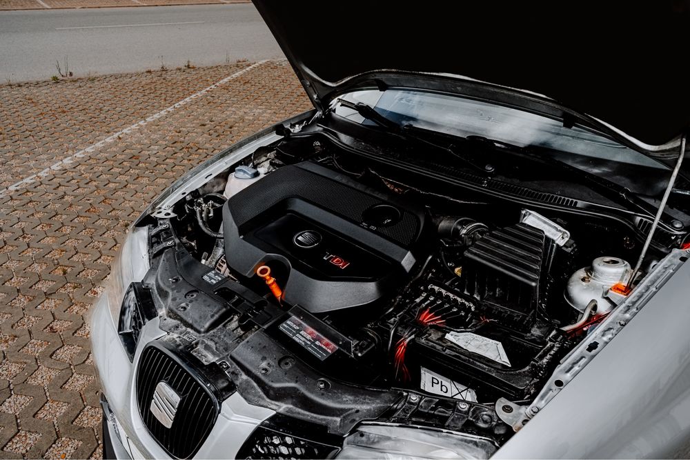 Seat Ibiza 6L PD130 Livrete 5 lugares Preço negociável