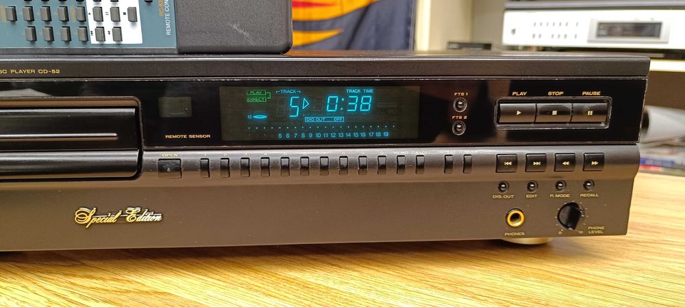 CD програвач Marantz CD-52 Special Edition