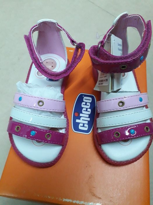 Sandalias chico novas com caixa e etiqueta varios tamabhos