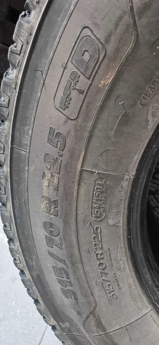4 Pneus Michelin 315/70 22.5