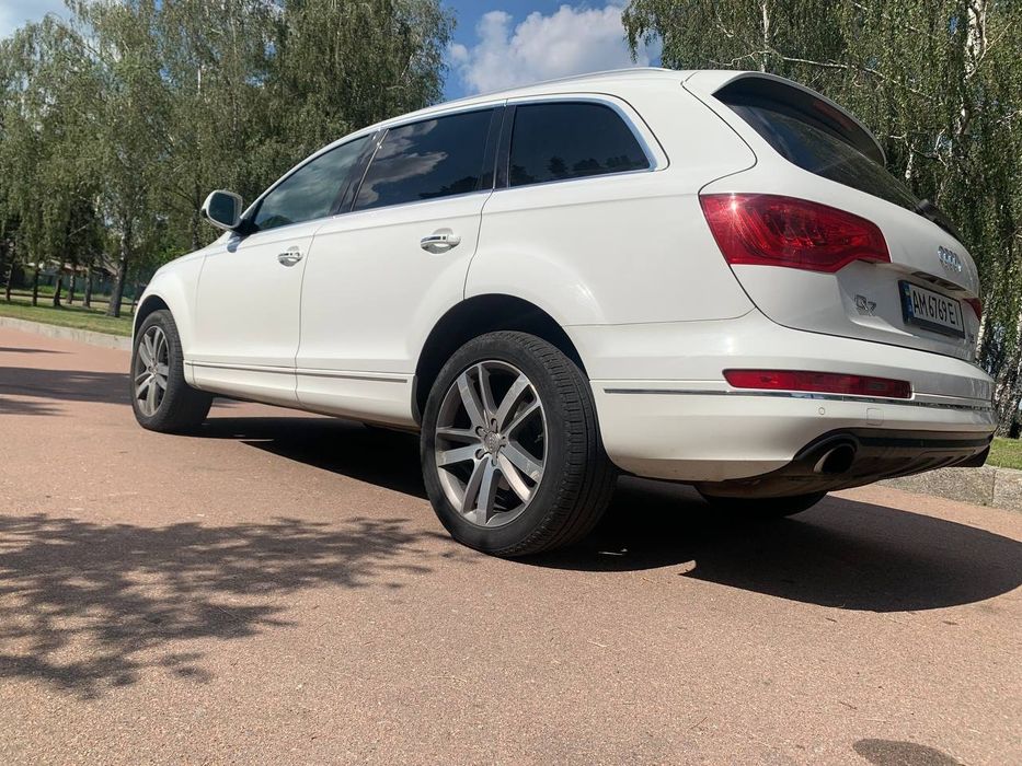 Audi Q7 3.0 TFSI Quattro • 2015 • Хороша комплектація •