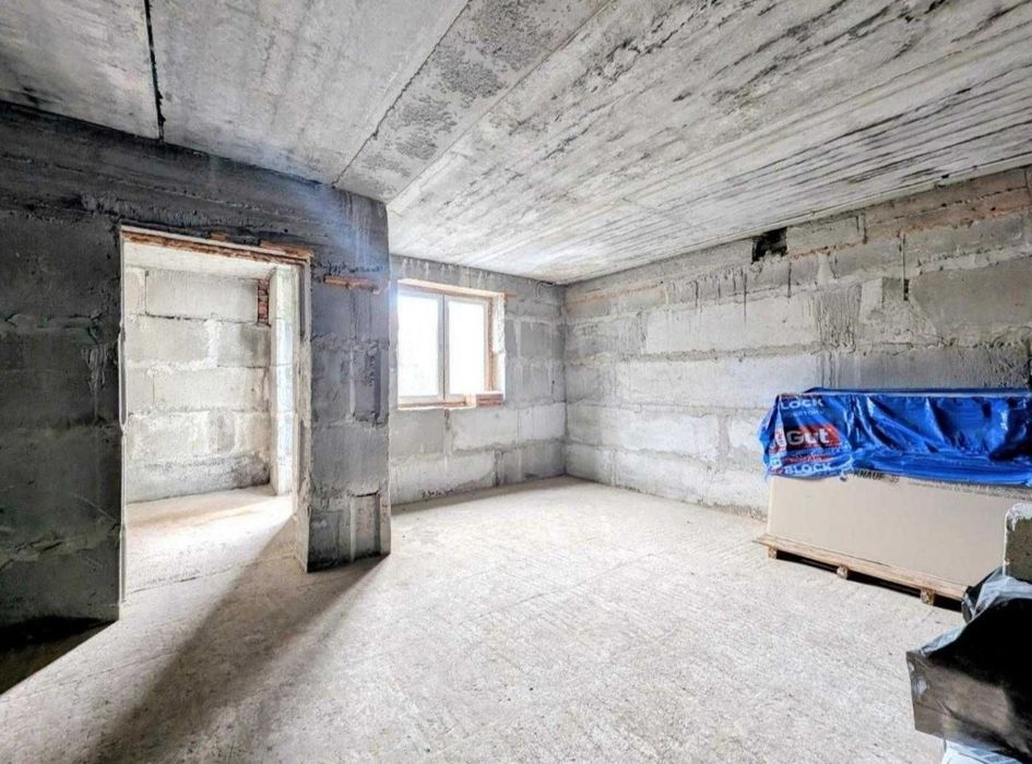 Продам фасадне комерційне приміщення продаж фасад