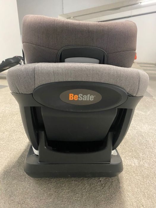 BeSafe iZi Modular i-Size + Base ISOFIX.