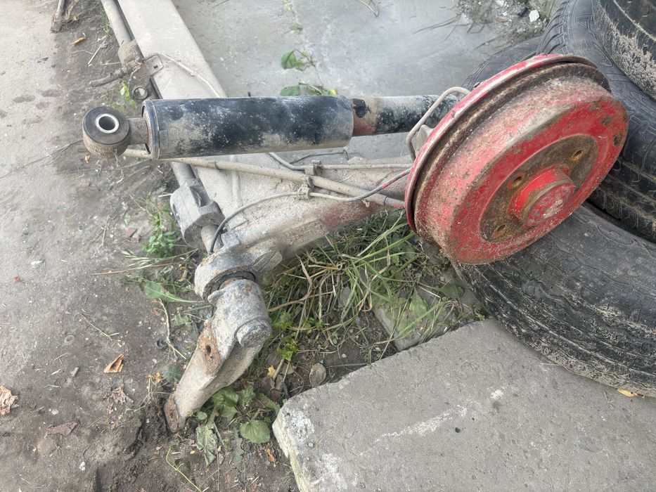 Задня вісь, торсіон, стійки, балка взборі Laguna 1 1,9 cdi універсал