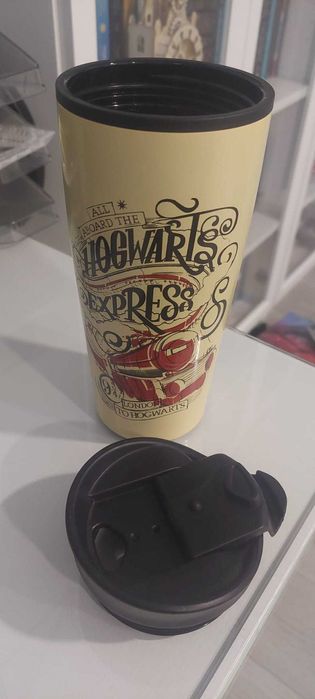 Caneca de Viagem Isotérmica Hogwarts Express