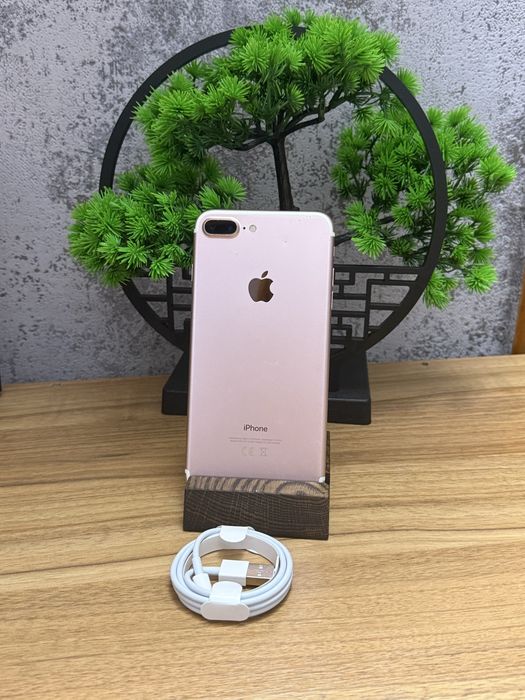 Продам iPhone 7+ /32 gb