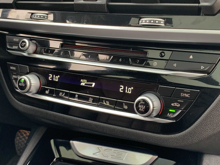 BMW X3 2018 2.0 бензин