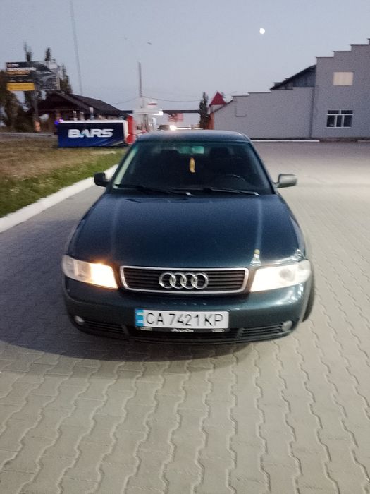 Продам автомобіль Ауді А4 б5