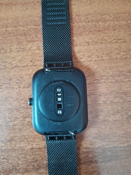 Продам Amazfit Bip 3
