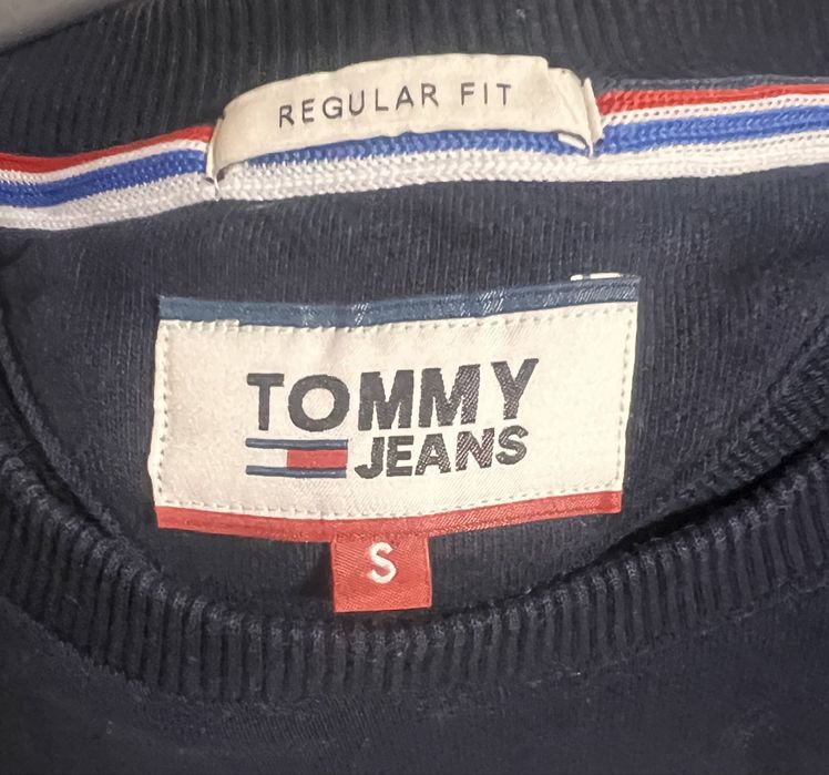 Продам світшот Tommy Jeans