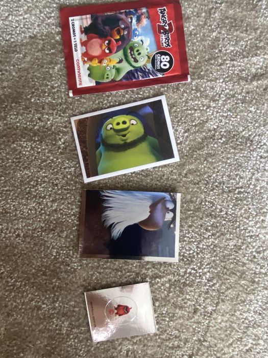 Saqueta e cromos Angry birds Continente