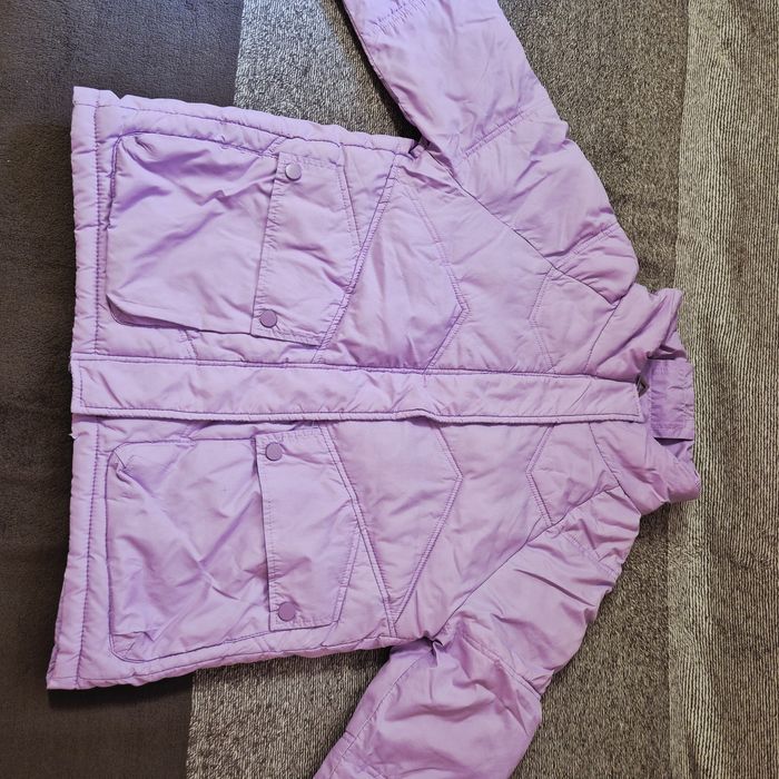 Продам жіночу осінню куртку