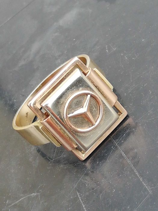 Sygnet złoty 14 K,, Mercedes''