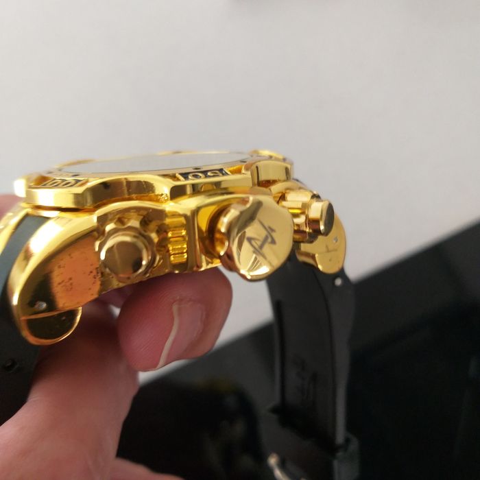 Relógio Invicta Dourado