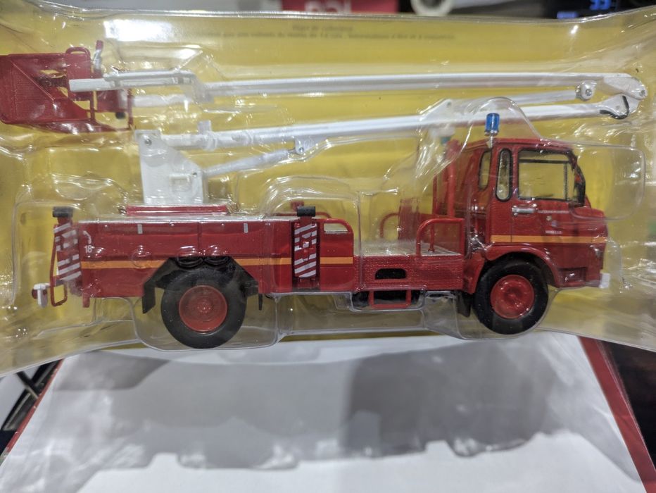 Straż pożarna Berliet  1/43 Hachette / Ixo