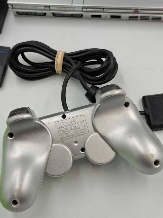 PlayStation 2 Slim (SCPH-70008 Silver)