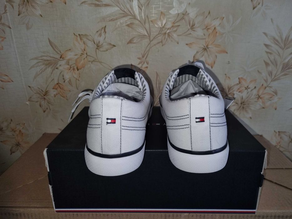 Кеди Tommy Hilfiger (розмір 46) Оригінал EU