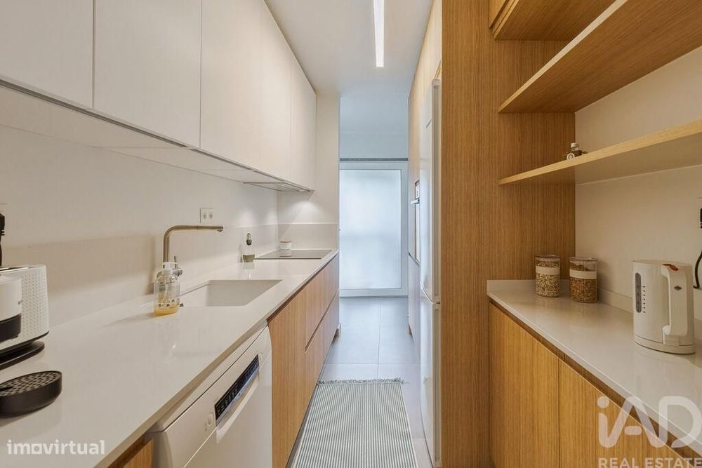 Apartamento T2 em Carnide