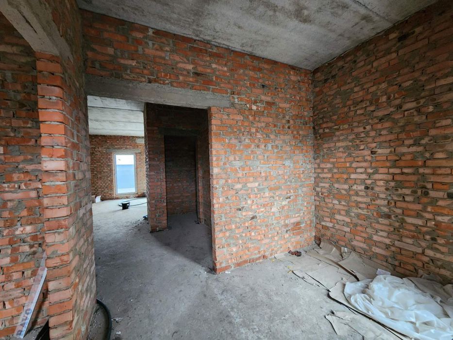 Продаж Дуплекса в хорошій локації