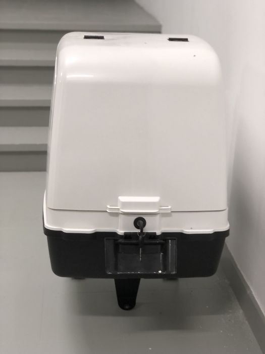 Caixa top case delivery hermetica 108L para scooter