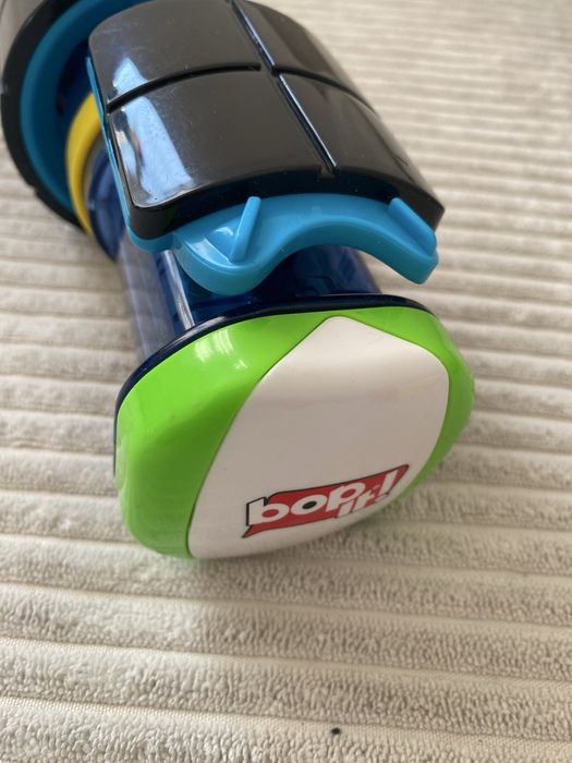 Gra zręcznościowa bop it