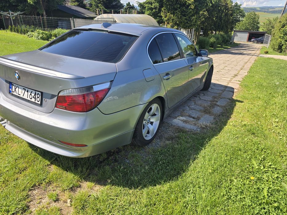 BMW 5 E60 3.0       .