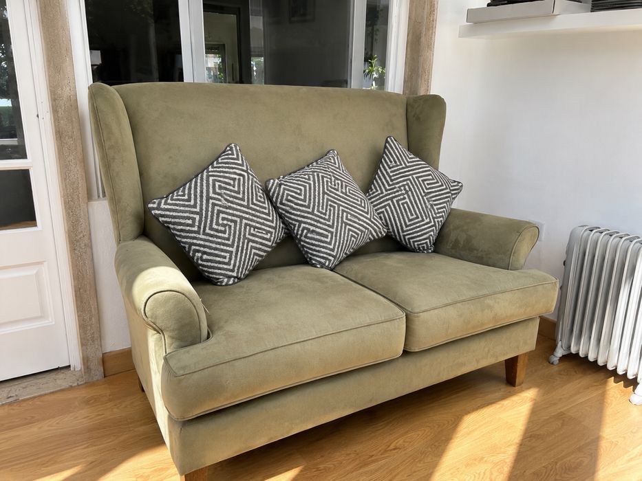 Sofá vintage / loveseat 2 lugares em veludo verde seco – excelente estado